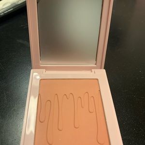 Kylie Cosmetics Makeup - We’re going shopping blush ✨ Kylie Cosmetics Makeup - We’re going shopping blush ✨
